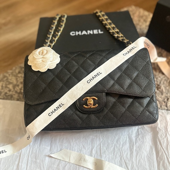 CHANEL JUMBO CAVIAR GHW - Picture 1 of 16